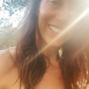 Savannah Welch Instagram - INDIANAPOLISSSSS!! Oct 15-17. Let's mix n mingle & celebrate the end of Mercury Retrograde that weekend. 💫 Note: yes, that is my silly son creepin through the background. 👀