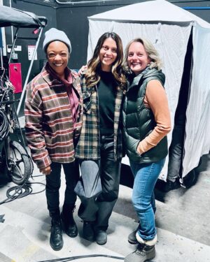 Savannah Welch Instagram - Some BTS! Episode 3: BORDERS 🩸We clearly had no fun at all. 😆💪🏽 Such an incredible experience to work with these women on this show, sleet & all!

@handmaidsonhulu #handmaidstaleseason5