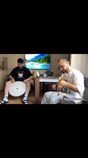 Savaş Satış Instagram - Yalan dünya. 
🎥: @vedat_dundar