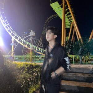 Save Saisawat Instagram - ม้าหมุน 💕