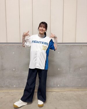 Sayaka Senbongi Instagram - 北海道ーーー！！！🏟️⚾️