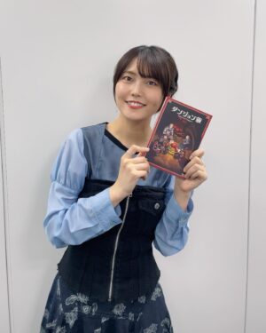 Sayaka Senbongi Instagram - 本日はダンジョン飯の先行上映会の舞台挨拶でした！
たくさんの方に来ていただけて感謝です🥺
先行上映会は12月8日より始まって3週間限定！
是非期間内に劇場に足を運んでいただけると嬉しいです🥹

アニメは一月より放送スタートです！！