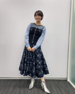 Sayaka Senbongi Instagram - 本日はダンジョン飯の先行上映会の舞台挨拶でした！
たくさんの方に来ていただけて感謝です🥺
先行上映会は12月8日より始まって3週間限定！
是非期間内に劇場に足を運んでいただけると嬉しいです🥹

アニメは一月より放送スタートです！！