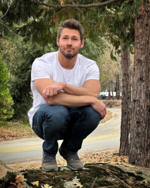 Scott Clifton Instagram - Ford took this!