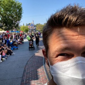 Scott Clifton Instagram - The Happiest Place on Earth is back, baby.