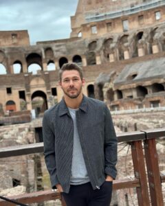 Scott Clifton Most Liked Photos and Posts
