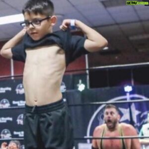 Scott Colton Instagram - Wrestling in Corpus is gettin super weird. @twcw_restling @realaaronmercer
📸: @rolanddurantx