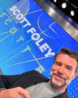 Scott Foley Instagram - #GMA Now!