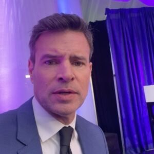 Scott Foley Instagram - Thanks to all who watched and believed in #thebigleap. I love this cast and will miss seeing your faces on a regular basis. And @lizheldens and @jasonwiner,  gimme a call, I’ll fly with you.