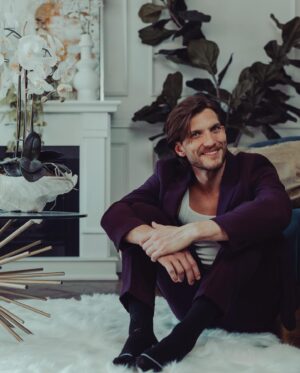 Scott Michael Foster Instagram - Photographer / @hollandclement