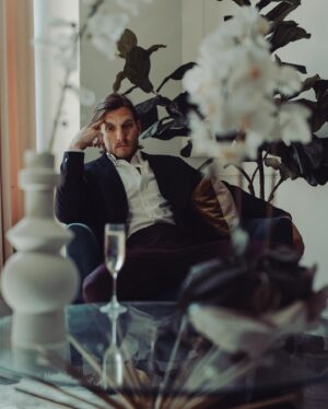 Scott Michael Foster Instagram - Photographer / @hollandclement