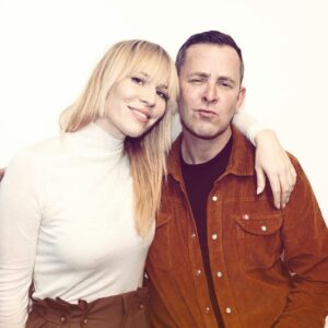 Scott Mills Instagram - 🎵 The rest is still unwritten!!

You wait for one Bedingfield then two arrive at once 😂

Just a few weeks after Daniel came to see me… now Natasha popped into see us at @bbcradio2 as ‘Unwritten’ has another moment in 2024 ❤️