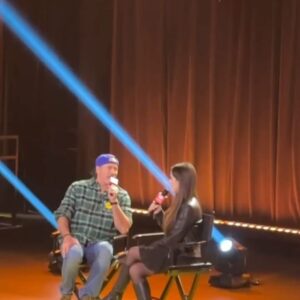 Scott Patterson Instagram - What a fun night we had at the @iamallinpodcast LIVE event! Thank you all for coming! Such a pleasure meeting everyone! If you couldn’t make it, you can grab a ticket to watch the worldwide 🌎 stream which becomes available to watch on 1/25! 🎟️ Link 🔗 in bio for tickets! 🎟️ 
🧢 
@wbtourhollywood @iheartpodcast @iheartradio @gilmoregirls @scottgordonpatterson @keikoagena @sebastianbach @vanessamarano @scottypsbigmugcoffee 
・・・
“I Am All In ❄️⭐️☕️!” #Repost @brittneyannerose with @use.repost #scottpatterson #lukedanes #gilmoregirls #lanekim #starshollow #lukesdiner #iamallin #sebastianbach #vanessamarano #sallystruthers #scottypsbigmugcoffee #ismellsnow #babetteateoatmeal
