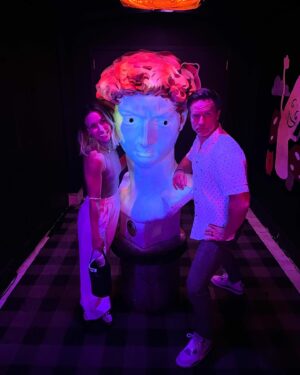 Scott Porter Instagram - Very successful parents night out in NYC last night….