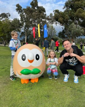 Scott Porter Instagram - The kids and I crashed the Sinnoh Tour last weekend and it was EPIC. So fun to take them to their first in-person event. Brought all our best Sinnoh plushies (and some other ‘mons hitched a ride). Explored all the biomes like the Bubbling Mire. Got a pic with Clover’s all-time fave, Cyndaquil. Caught one of McCoy’s favorite legendaries, Palkia. Partied up with old friends and met some really cool new ones. And, of course, caught all the Pokémon we could (including a SHUNDO Chattot!!!) 

Huge thanks to Niantic for having us out! We had the best time.

Can’t wait to see what’s in store for the global #PokemonGoTour event this weekend! Good luck to all the trainers out there! And of course…Let’s Go!!!

@nianticlabs @pokemongoapp @pokemon