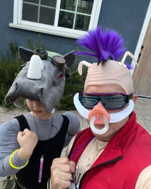 Scott Porter Instagram - Give us “Teenage Mutant Ninja Turtles” without any turtles they said…

So we give you: Rocksteady and Bebop, Casey Jones and April O’Neil.

Every year my wife asks our kids what they want to be for Halloween, every year they pick something crazy (this year Casey Jones and Rocksteady from #TMNT), and every year my wife makes it happen. Not only makes it happen, but CRUSHES it.

She handmade Clover’s muscle shirt, , Rocksteady’s head, McCoy’s mask, and so much more, and then built out the rest of our costumes. 

Haven’t been too active on here, and I know I’m a week late, but I’d be remiss if I didn’t share her awesomeness. So Happy Belated 🎃, y’all.
