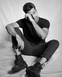 Scott Speedman Instagram - Fall issue of @instylemagazine. This was a really fun one…..amazing photos by @kevinsinclairphoto.