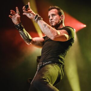 Scott Stapp Instagram - IN THE ZONE last night @sandmountainamp Thank you for an incredible night🙏🏻 #higherpower #rock #music #energy #holyspiritfire #alabama 
📷 @melissannnnn