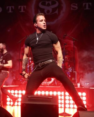 Scott Stapp Instagram - @chsmusichall Thank you for⚡️#electric ⚡️ evening last night🙏🏻 #higherpower #livemusic #rocknroll #energy #vibes #memories 
📷 @badjonphoto