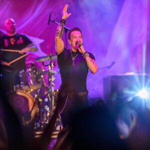Scott Stapp Instagram - Thank you @bluewaterborderfest Last night was HOT🔥 @ontariosbluecoast @cityofsarnia #livemusic #rock #music #energy #love #summerkickoff #letsgo #higherpower 
📷 @metcalfephoto @mintypicsflint