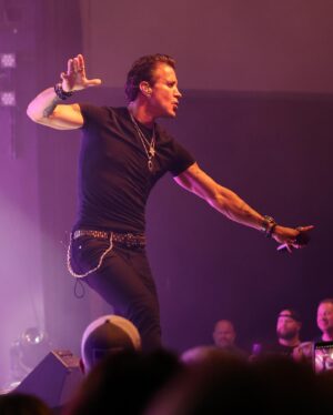Scott Stapp Instagram - @chsmusichall Thank you for⚡️#electric ⚡️ evening last night🙏🏻 #higherpower #livemusic #rocknroll #energy #vibes #memories 
📷 @badjonphoto