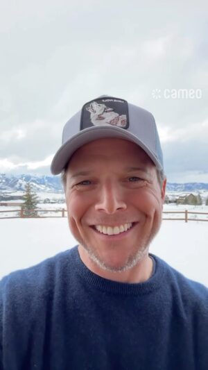 Scott Wolf Instagram - Heyya!!!! I’m on @cameo and I can’t wait to connect and send you the message of a lifetime! Or at least a very good one. 😁Come find me here: http://cameo.com/scottwolf