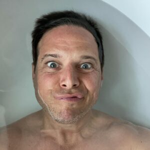 Scott Wolf Instagram - Cold Bath Photo Dump. It’s hot. 
I mean outside. But also the dump.
🔥🔥🔥🔥🔥🤡