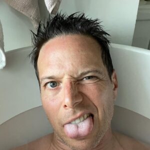 Scott Wolf Instagram - Cold Bath Photo Dump. It’s hot. 
I mean outside. But also the dump.
🔥🔥🔥🔥🔥🤡