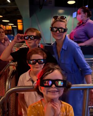 Scott Wolf Instagram - To this most glorious mother, who’s love is pure and boundless, and takes such beautiful care of us all…thank you on this day and every day. 

We are a lucky pack of wolves. 

Happy Mother’s Day, @kelleywolf, we love you so. 💛💛💛💛

Thinking of my mom today, the others mothers in my life, and all of the amazing mothers out there…💛 #happymothersday