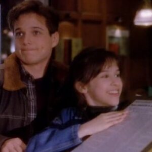 Scott Wolf Instagram - Had to repost. 

One of my favorite parts of my work life is the relationships I’ve been lucky to make along the way. 
Some are friends, some are family. She is family. 
I love you forever too, Lacey. 
I still feel like I want to find you in the room and make sure you’re safe. #stillbailey ☺️❤️
Thanks for the sweet birthday wish. 

Repost from @thereallacey
•
Happy Birthday @iamscottwolf 🎉💜 🎂 🎉
Love you forever!

 #fbf #happybirthday #partyoffive #the90s
