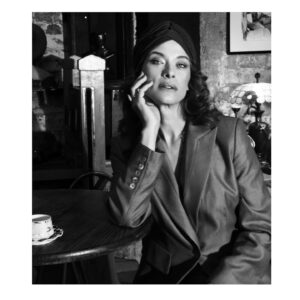 Scottie Thompson Instagram - How to find that balance between staring down reality in its full spectrum and the daydream coming through in flashes of black and white. Does anyone dream in color?
•
•
•
📸 @ulikula 
MU/Hair @melissa.wonder