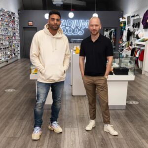 Sean Evans Instagram - The show w hot questions and even hotter kicks (link in bio 🔥)