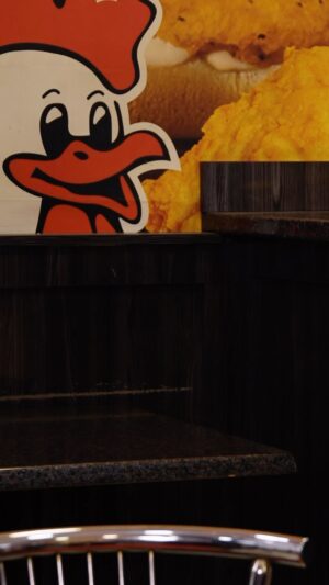 Sean Evans Instagram - It’s happening.. @chickenshopdate x @hotones 🔥🐔