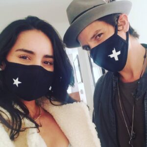 Sean Faris Instagram - Quarantine Birthday Party with mi amor
#WeAreAllinThisTogether #LifeIsAGift #stayhome  #Birfday
