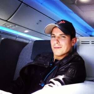 Sean Faris Instagram - Home sweet home! It has been a minute. Quick pit stop then back on the road again.  #gypsysoul #LifeIsAGift