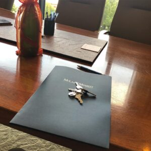 Sean Flynn Instagram - Keys in hand 👌🏼#firsthome