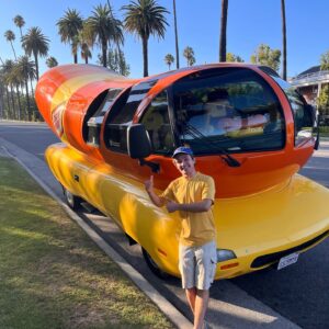 Sean Giambrone Instagram - I really GET INTO hot dogs! It was great to see @om_bolognabeth and @om_jumbodogjacob (jealous they get to drive the #weinermobile around the country) also @rebsrichey! and @nicholas.carreno yesterday. @oscarmayer #hotdogs