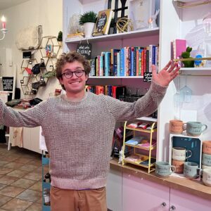 Sean Giambrone Instagram - Went to the coolest book shop in Chicago, @newbookjoy It has something for every reader at every age and great gift items too. It has books, reading resources, book clubs, and interactive activities for everyone. It's owned by two teachers Connie and Mandy... you'll love them! 5512 W Devon Ave, Chicago https://newbookjoy.com
