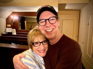 Sean Hayes Instagram - There has been a plethora of beautiful faces who have popped backstage to say “hello” here at “Good Night, Oscar”. And our audiences have been off-the-charts amazing. I’m so overwhelmed with gratitude as we roll in to the final 4 weeks of our very special play. ❤️ #GoodNightOscar