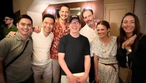 Sean Hayes Instagram - What an absolute treat it was to see cast members from my company’s TV show, “Grimm”, come check out “Good Night, Oscar”, last night. It was so great to see this talented group again. ❤️ #Grimm #GoodNightOscar #ReggieLee #SashaRoiz #SilasWeirMitchell #ClaireCoffee #BreeTurner