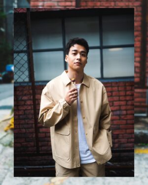 Sean Lin Instagram - Who want some lollipops?

Make up @prettycool_makeup @karen_changllll 
Hair @jimmy1987909
Look from @asicstw
photo @reno.yuchin

@dahsi.ent #大璽影藝