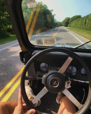 Sean O'Donnell Instagram - So close(not close enough) to that summer weather🤌🏼

.
.
.

#mensfashion #streetwear #aldcommunity #aimeleondore #menswear #style #gqmens #mensclothing #ootd #streetstyle #grwm #fashion #gymoutfit #gymshark #asrv #jeep #hamptons