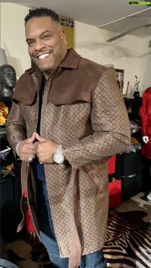 Sean Ringgold Instagram - Special shout out to my Brother celebrity designer @touredesigns for this incredible custom LV Trench coat. He never disappoints 🔥🔥🔥