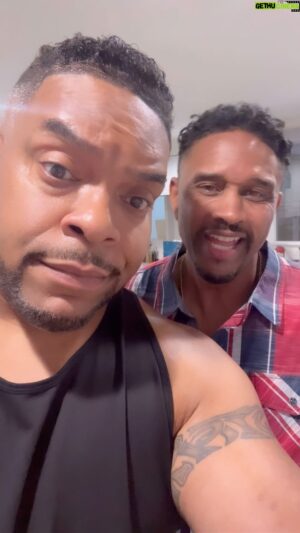 Sean Ringgold Instagram - @seanringgold they really not ready for SZN 5…we got a couple of things in store for y’all this season. Other exciting news coming soon so stay tuned! 🔥
.
.
@familybusinessbet @bet @betplus #curtisduncan #juniorduncan #familybusiness #tridestined #urbanbooksmedia