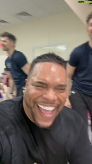 Sean Ringgold Instagram - I had an incredible time shooting a really fun segment today with my TV News Brother @benaarontv in queens at @qsballet . It will be airing live on @pix11news in a couple of weeks. I will be sure to let you guys know when they lock in the date and time. You will absolutely fall of your chairs when you see this 😂 You ain’t ready !!!
