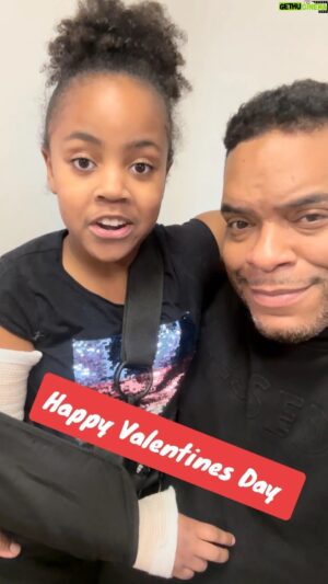 Sean Ringgold Instagram - Wishing everyone a Happy Valentine’s Day ❤️ you know what the say Kids will be kids . Baby Girl is ok thank God just a mild Fracture.