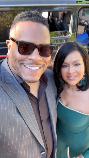Sean Ringgold Instagram - Season 5 of the @familybusinessbet is in full effect 🔥 Here with incredible @thereallraye1  who Plays  my Mom Donna Duncan . You ain’t ready 😉 I so appreciate all the love and support guys ❤️