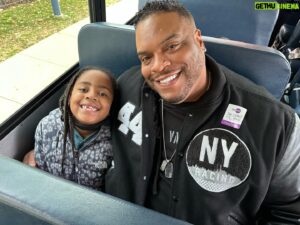 Sean Ringgold Instagram - Today was definitely an incredible moment that I will never forget. Being a class chaperone for my daughters class trip was really a blast. To see her so excited made me truly feel fulfilled ❤️ I was in charge of 5 kids and for the most part they all listened and stuck together. Trying to keep my eyes on them was no easy task to say the least 😂 to see all of these kids smiling and having fun was a great therapy session 🙂