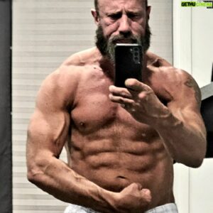Sean Waltman Instagram - Late night training session. I didn't feel like working out until 11 pm. I'm feeling great. Looking forward to next year.  #prowrestling #wwe #wwehof #dx #nwo #prowrestling #aew #gcw #njpw
