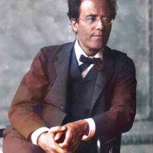 Sebastián Ugarte Instagram - El 7 de julio de 1860, en Bohemia, nació Gustav Mahler, influyente compositor del postromanticismo y destacado director de orquesta y ópera. Sus nueve sinfonías y canciones líricas breves (lied) fueron consideradas música degenerada por los nazis. 🎶🖋️ #GustavMahler #musicaclasica